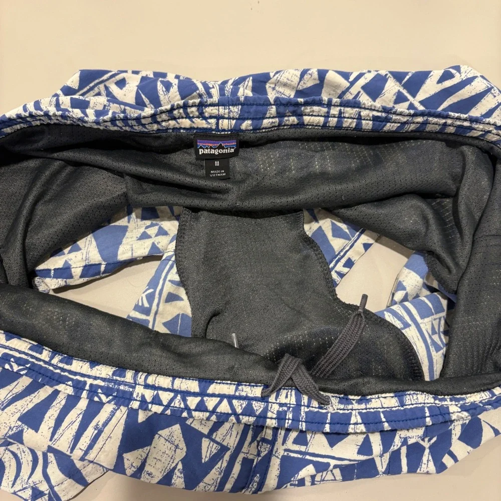Patagonia Baggies Shorts Mens M Blue Tribal Geo 5